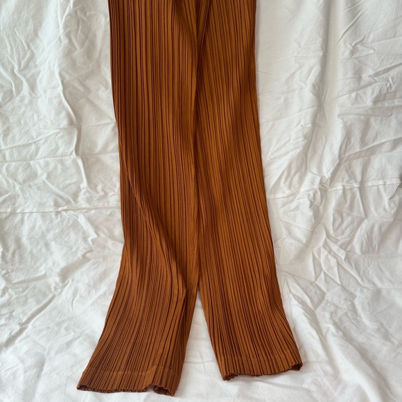 PLEATS PLEASE Issey Miyake cropped pants - Picture 5 of 7